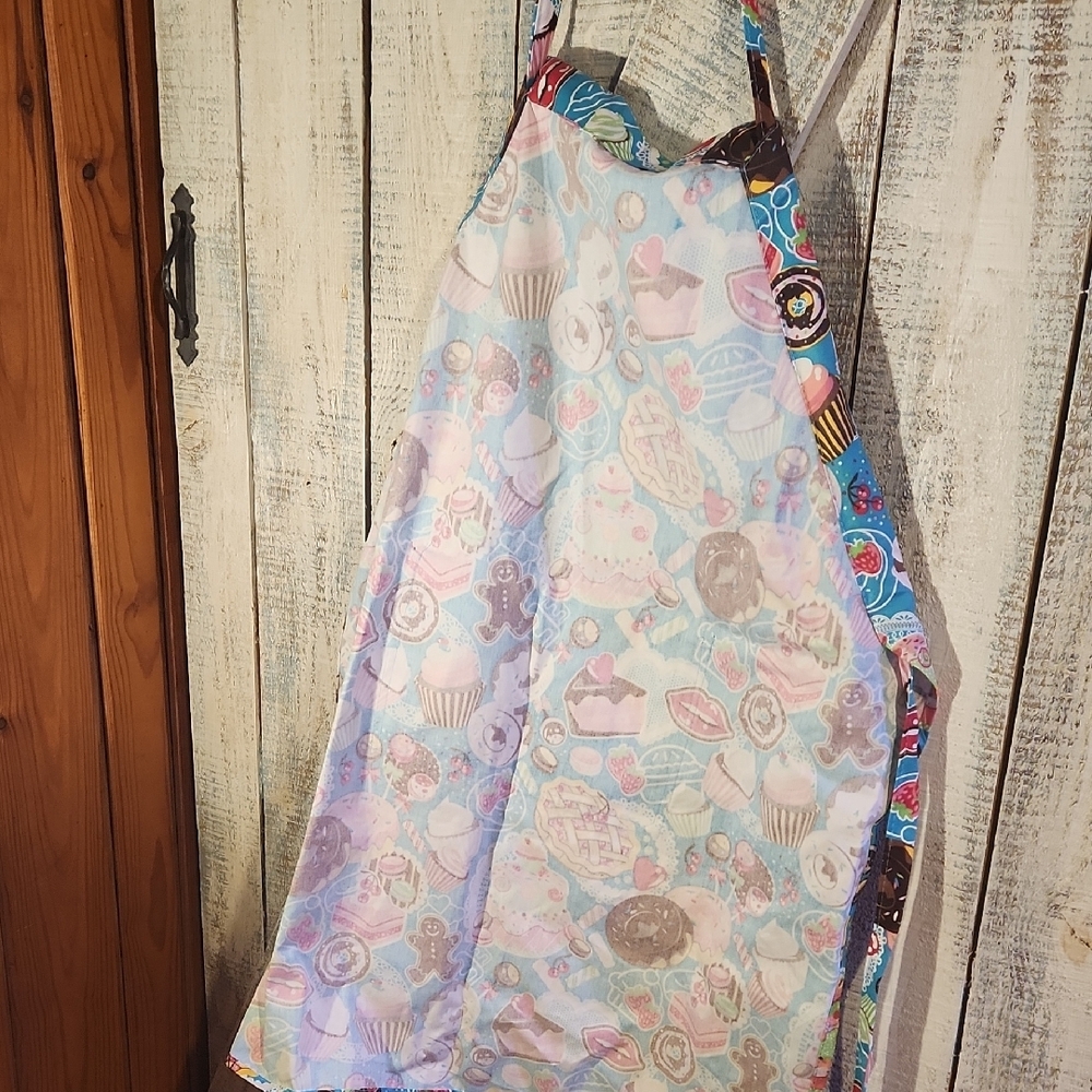 Colorful Patterned Apron - Picture 3 of 5